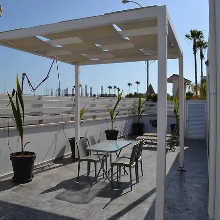 Makronissos Appartement *